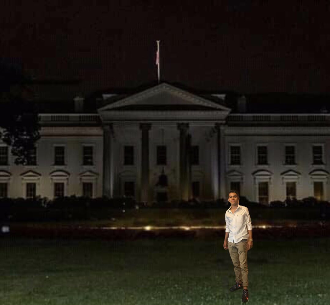 aalbertopy's tweet photo. Una foto con lq es tendencia hoy📸 #CasaBlanca #Anomymous #WhiteHouseDown #opatalamundo https://t.co/10MiQ8nYf9