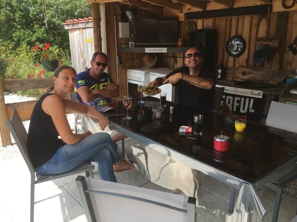 DiTullioJM's tweet photo. Bonne soirée les gens. ☀️ 

#MaîtreGifs #RoadTrip #Occitanie #passionné #LaVieEstBelle #MiaCasa 🥰
#LeSud #NouvelleVie https://t.co/tWLFYQTC48