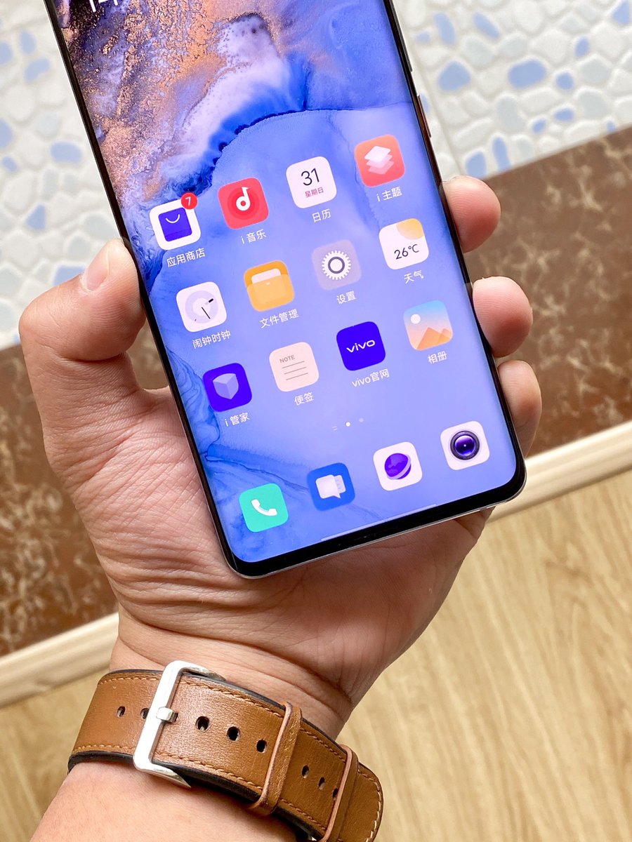 951262850's tweet photo. vivo X50 Pro https://t.co/1IG9lbqZ0q
