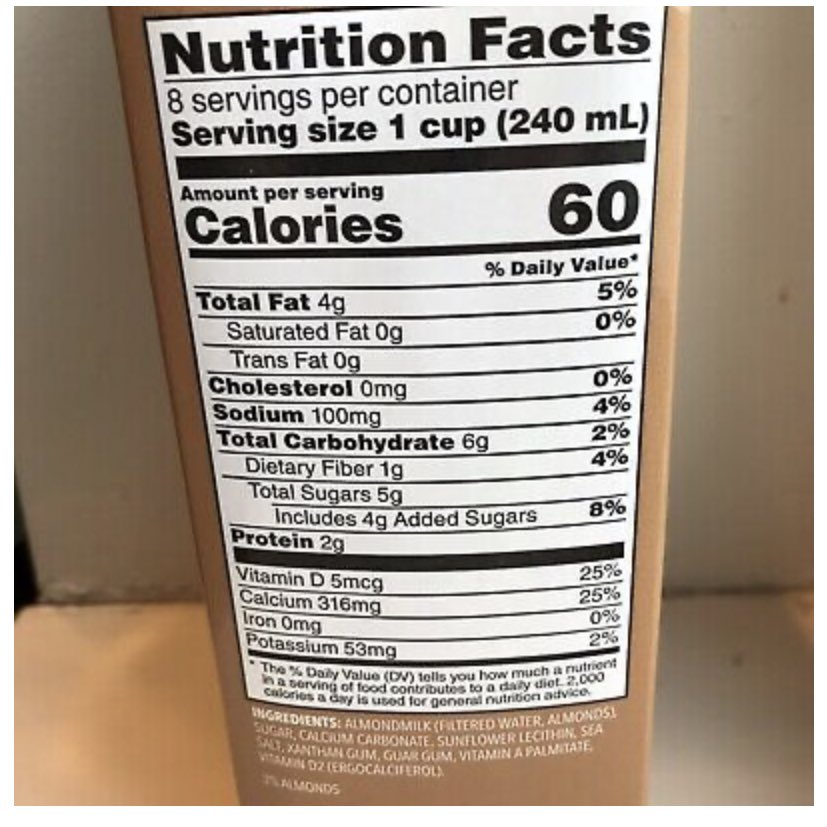 Satori クリーンイーティング アメリカのスタバ の植物性ミルクではアーモンドが一番ヘルシーっていう人が多い 多分砂糖の含有量が240mlで5gだから そのうちの4gが白砂糖 Petaによればスタバのアーモンドミルクはヴィーガン らしいから 砂糖はシュガー