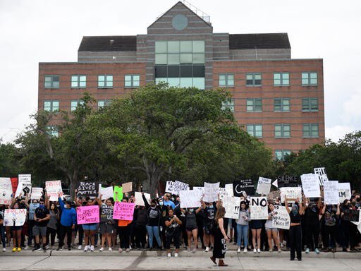 Jkick24's tweet photo. While the rest of America Destroys itself on CNN, Corpus Christi Texas is showing why itβs a gemπ I love my city, I love my people. #AllWeWantIsPeace #NoViolence https://t.co/MJzCrV4a6P