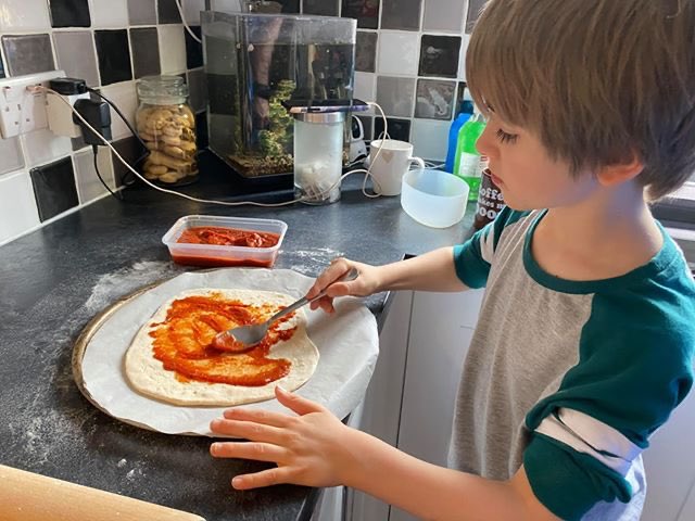 Giacopazzis's tweet photo. Remember you can now pre-order one of our ‘Have a dough at home!’ pizza kits for 2 or 4 people (with GF doughs available) with just a days notice then collect from our shop! #keepcooking #pizzamaking #familyfun #juniorchef #orderinadvance #paycontactlessly #collect #addtoppings https://t.co/YwSwJGFK7g