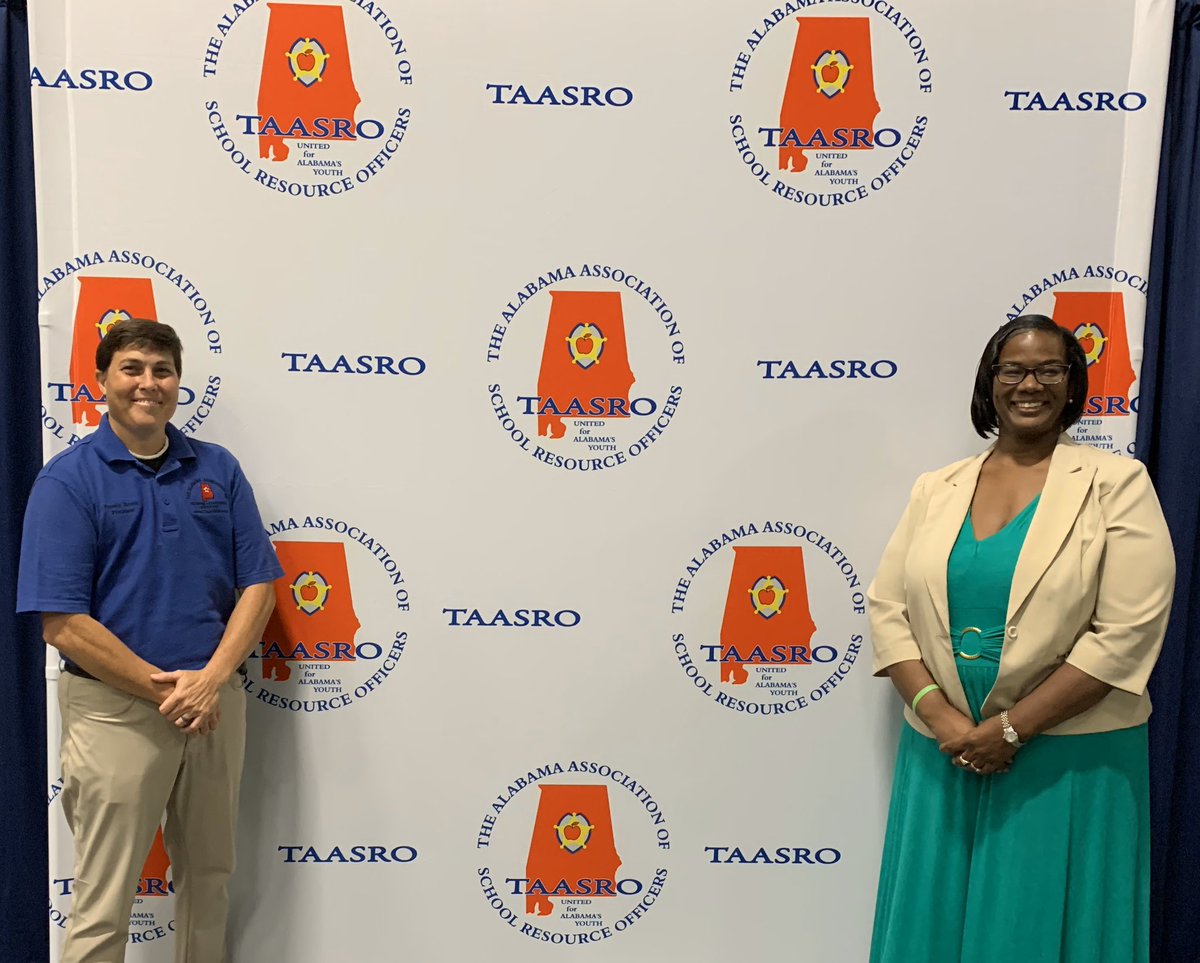 taasro's tweet photo. We are always appreciative of the support offered by Dr. Marilyn Lewis and @AlabamaAchieves. We work together for the safety of our state’s students and staffs. @NASRO_Info @egmackey @SafeSchoolsOrg @revelspamela #TAASRO2020 https://t.co/Snys5MGDrL