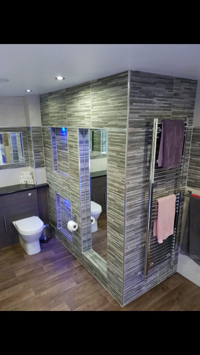 DR_Electr1cal's tweet photo. Check out these cheeky snaps of a recently completed en suite for a customer. #ensuite #ensuitebathroom #luxury #drelectrical #thedoctor #anothersatisfiedcustomer #bluelights #ceilingspeakers #ledlights https://t.co/yfKl6ApD1h