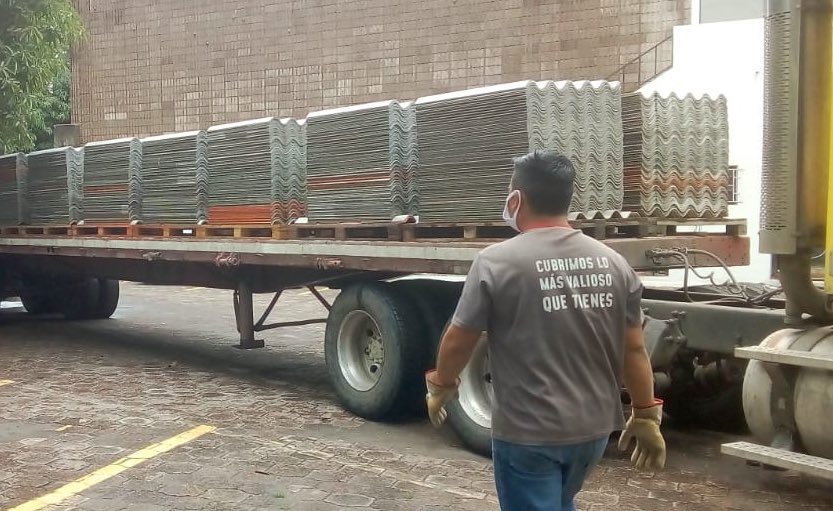 Sigue la llegada de donativos #JuntosSaldremosAdelante