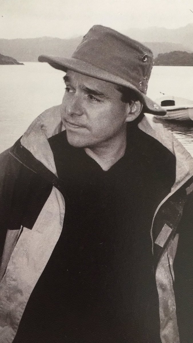thegoldentrio20's tweet photo. Did you know that Chris Columbus (director of the first two movies) asked his agent to get him an interview with Warner Bros as soon as possible but he had one request, to be the last person interviewed by them. 
Want to know why? 
Wait for the next tweet. https://t.co/seo38dv7ZX