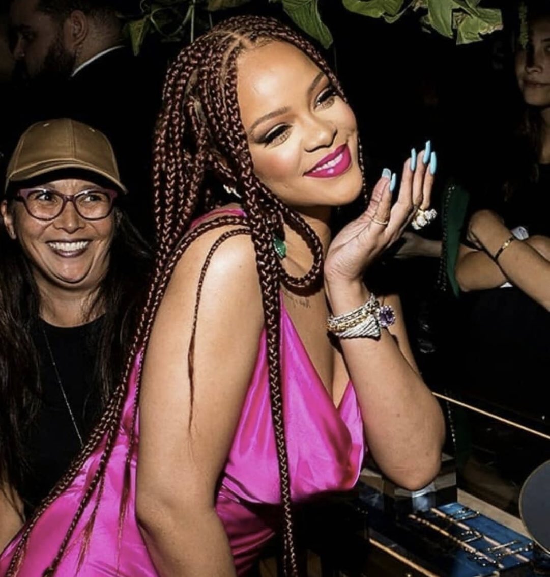 Nevernyny's tweet photo. Most successful female artist on Billboard Hot 100 Top10 hit in the past decade. 

31, Rihanna
25, Taylor Swift
19, Beyoncé
18, Nicki Minaj https://t.co/za5pKBBOXv