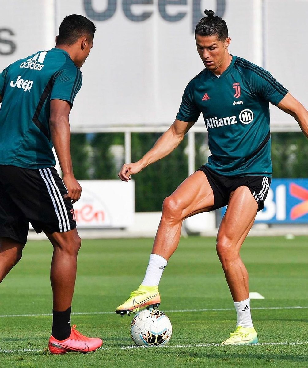 ronaldo training top