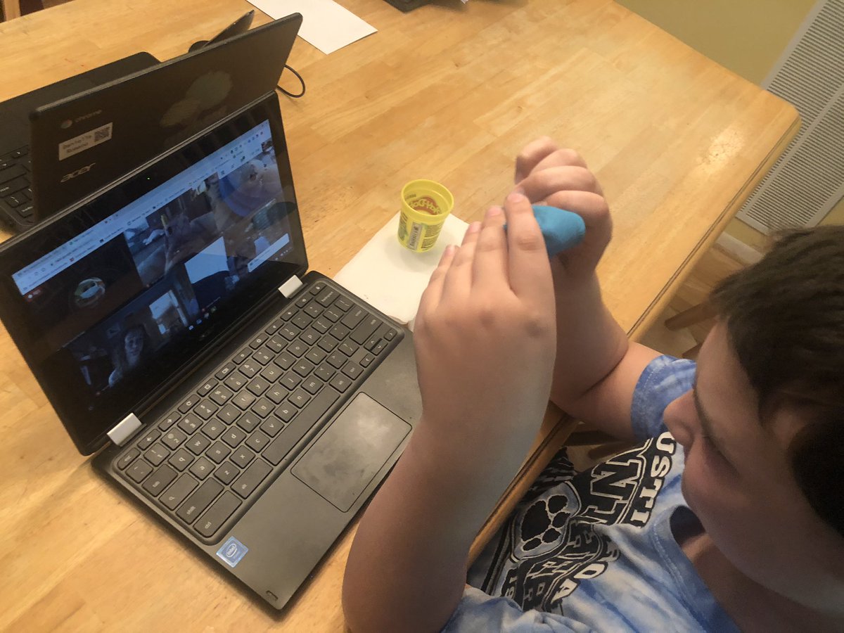 Mrs. Romano tweet media