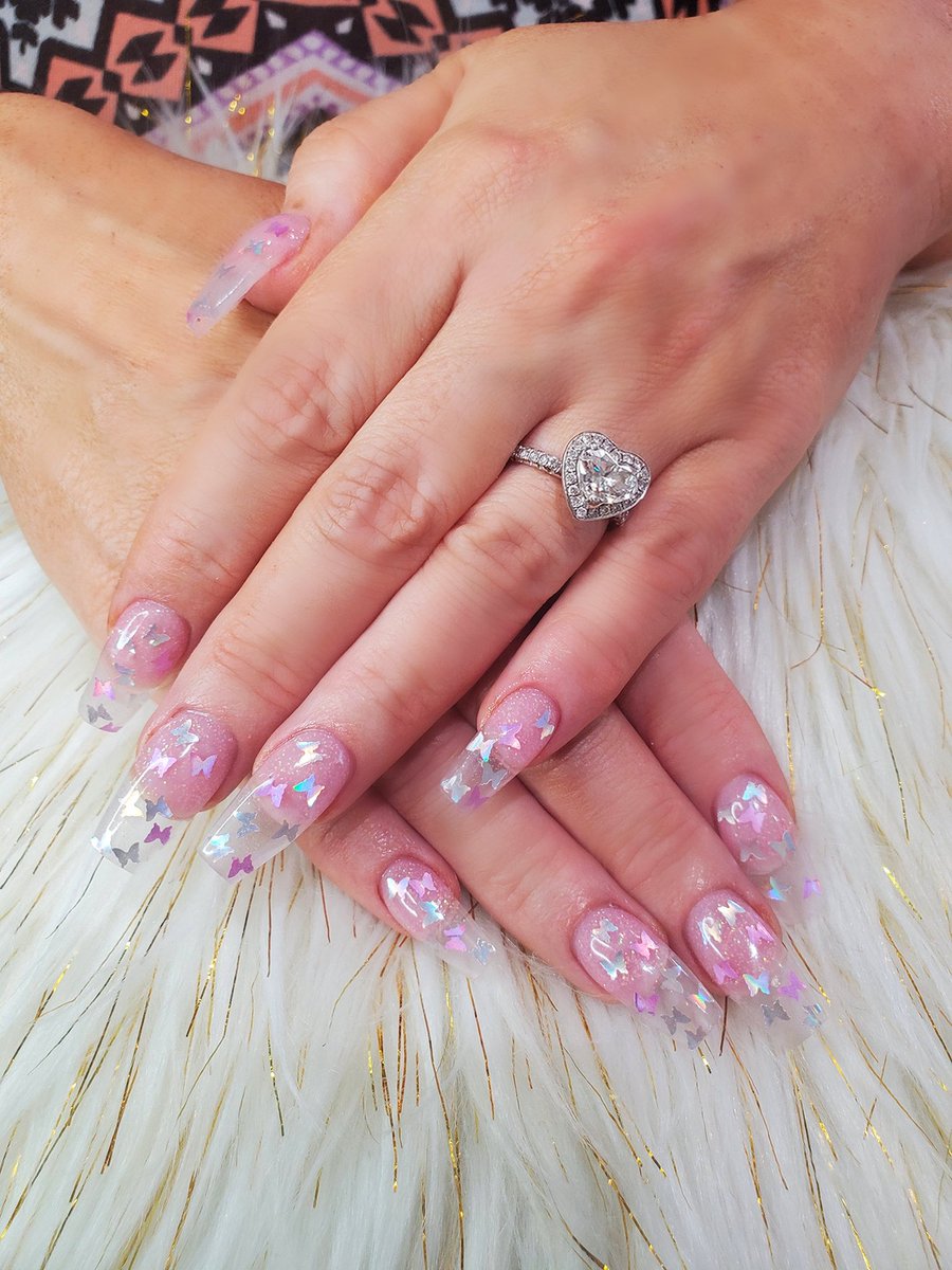 cocosworld's tweet image. Trying to stay positive during this crazy time and had  to get some butterfly happiness during a nail trip to salon 🦋 #thinkgoodthoughts
Thanks Blue Bliss Nail Spa in Chandler AZ
