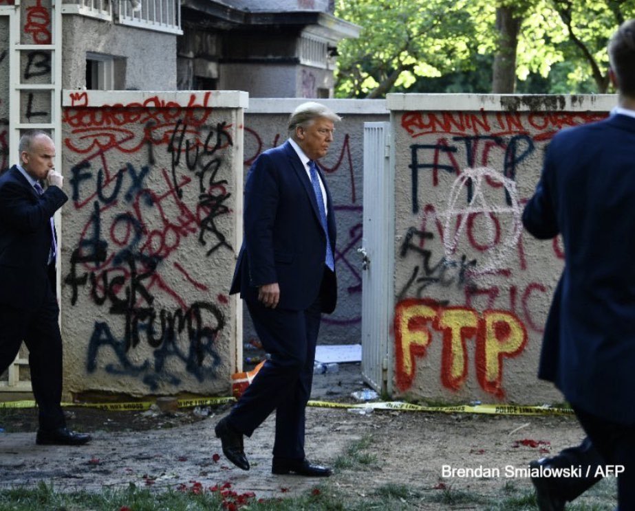 EZd1rQZX0AMHxWo?format=jpg&name=medium