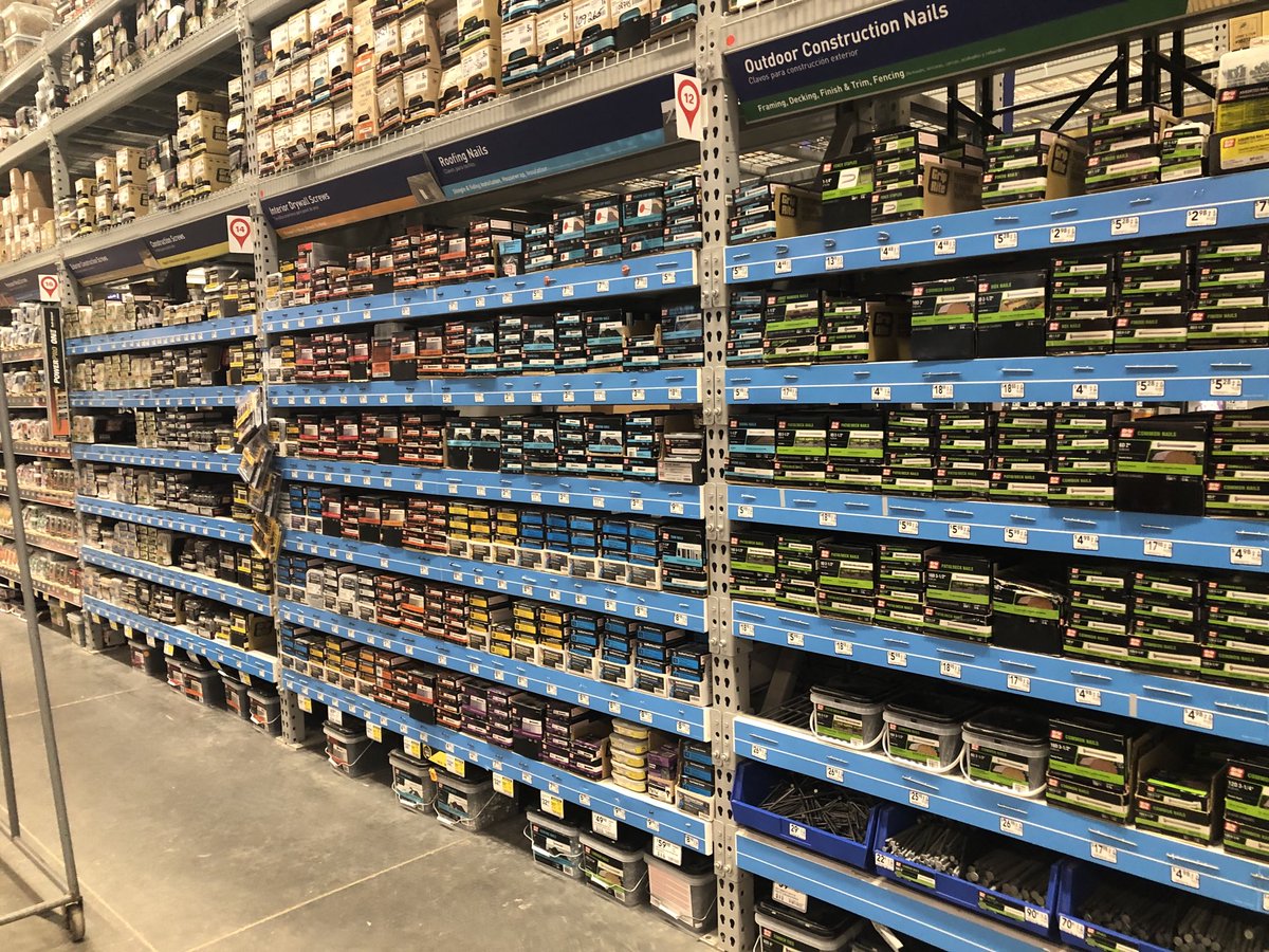 2609Lowes tweet media