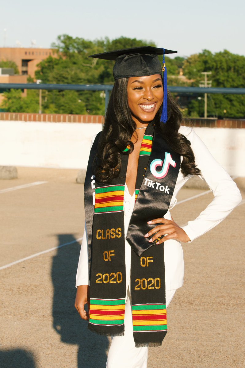 miylifestyle's tweet image. Beat the odds, do numbers &amp;amp; remain humble. #BLACKLIVESMATTER #FirstGenerationGraduate 🖤