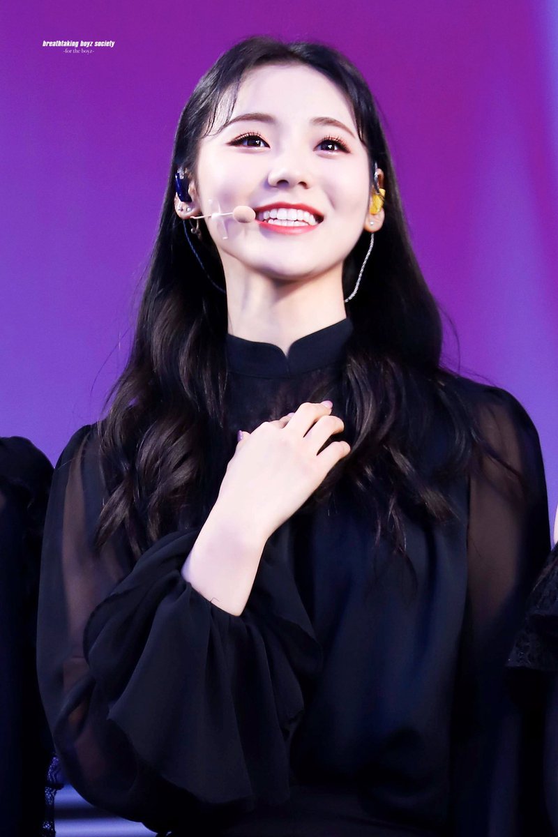 jinsoulpics's tweet photo. https://t.co/wZvsLRCDUg