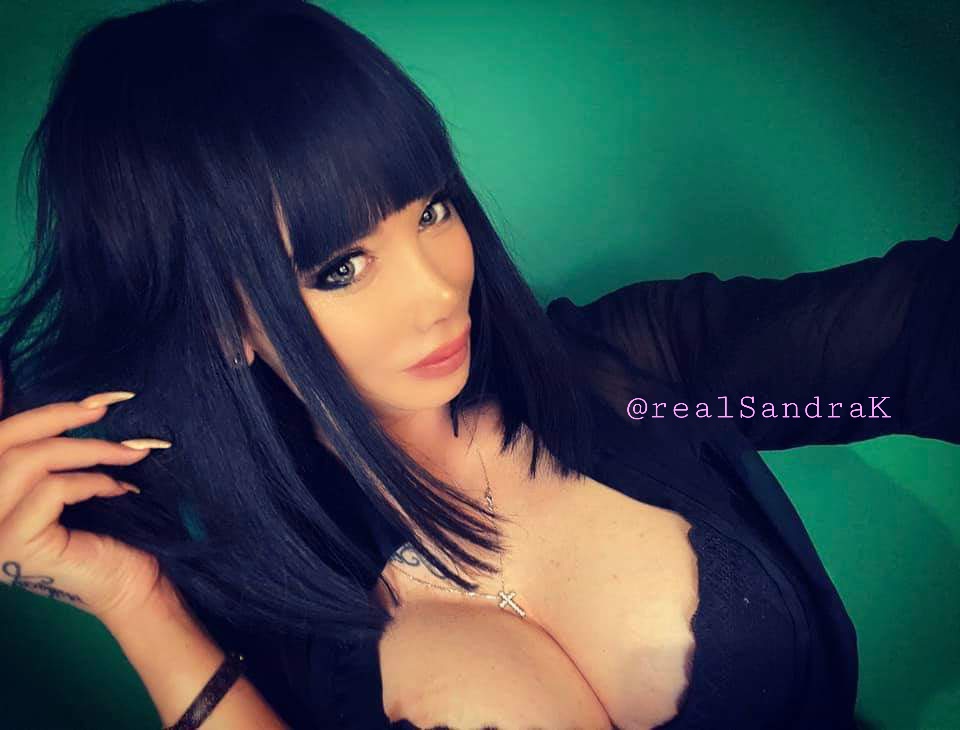 realSandraK's tweet photo. Hello my loves 🥰 @Natuky85 @Honey_B69 @amwalker38 @R_sidney_V @aka_teemoney38 @AssReFocus @tterb1407 @BabesPromo_2 @TulioPromoter @LuciferPromo @absoluteukbabes @Redhat_Babes @lovesafadas @AdultBrazil @blackcorner_off @PornoxDia @ana18cro @smokin_hotbabes @MooiGirlz https://t.co/k6cPdDlQuJ