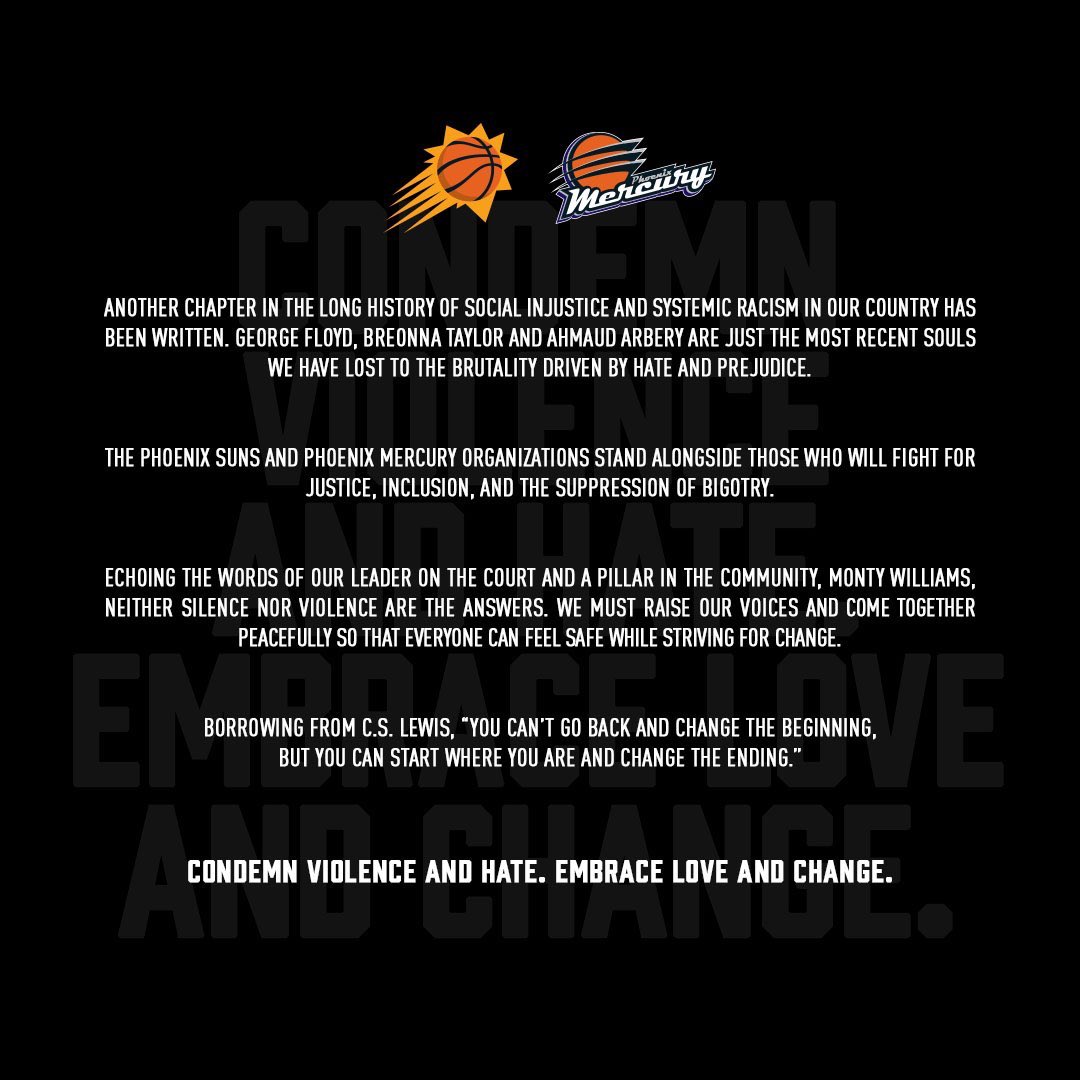CamCox12's tweet photo. Proud of the sports teams on our state. #AllAZ #12Sports @12SportsAZ https://t.co/JZz08MkNNV