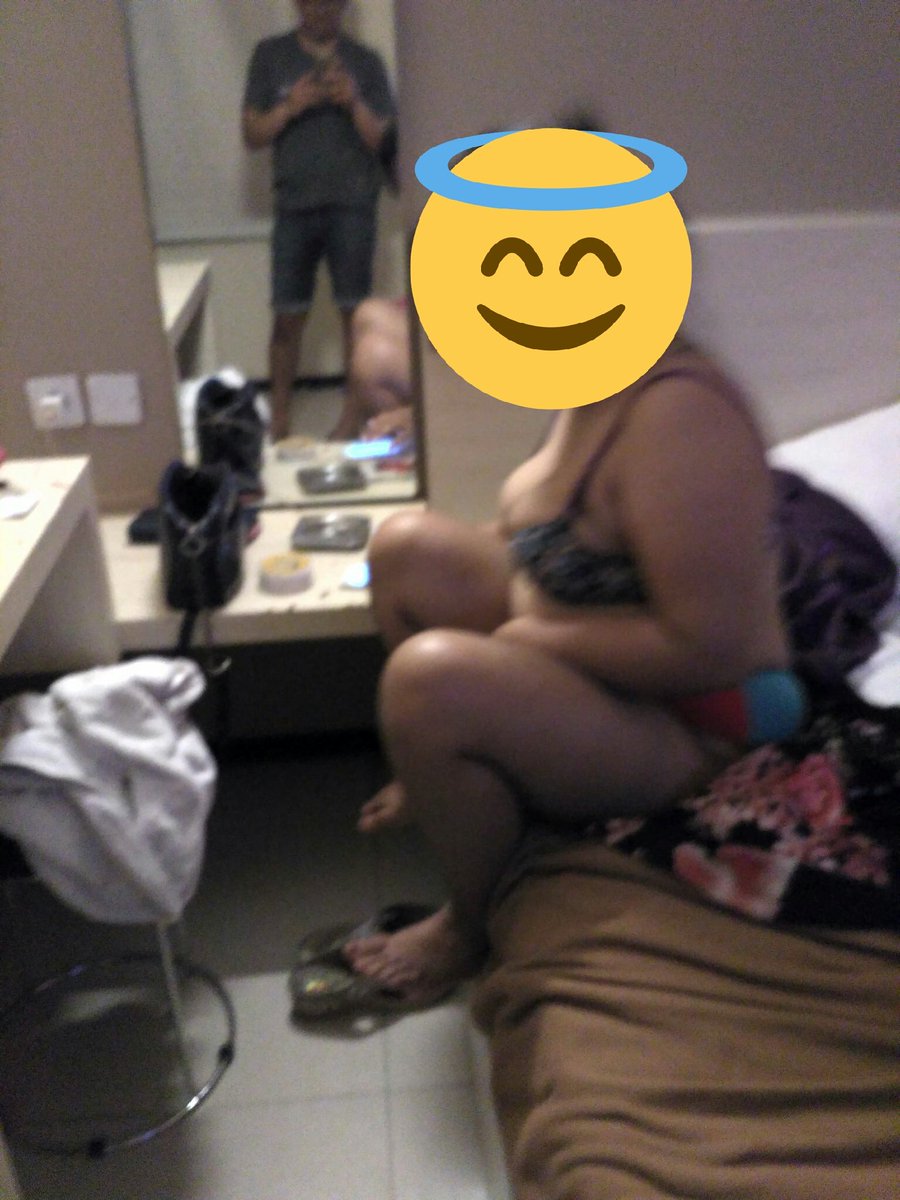 hcandra21's tweet photo. Cen@pijit sensual are Bandung wa.082213059172 https://t.co/85BZPVbj8D
