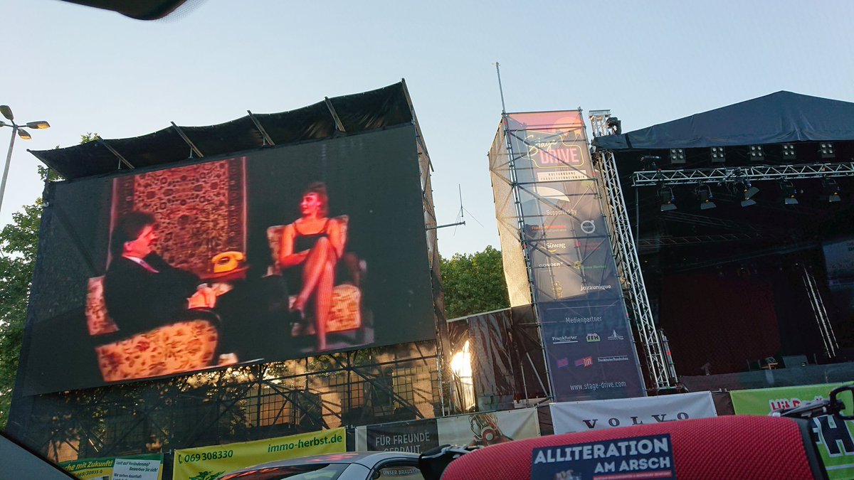animahum's tweet photo. Impressionen gefällig? 😜
#AlliterationAmArsch #AAAlive #StageDrive @ReinhardRemfort @BBielendorfer
Alles begann mit einem angebrochenem Nachmittag... https://t.co/2zgaiaLHNg