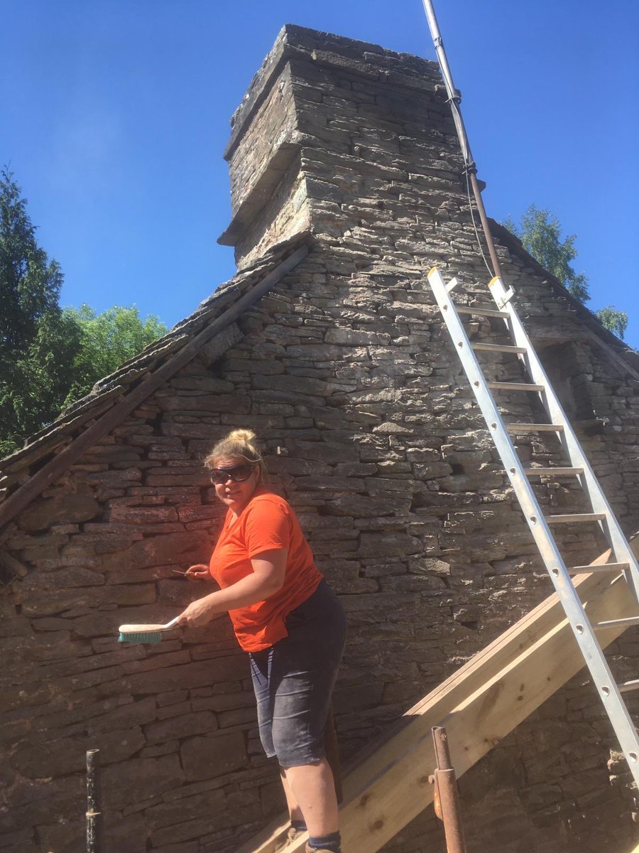 3fruityladies's tweet photo. @TheoPaphitis Love that you have got the gardening bug @TheoPaphitis  💗 I spent the weekend learning  from the hubby how apply lime mortar, in what spare time we have we are renovating a 16th century barn and then an evening walk taking in the views towards #theblackhill https://t.co/Rgd2MFohjh