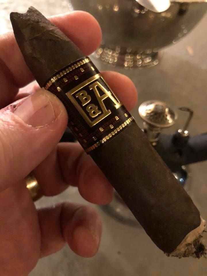 cigarweekly's tweet photo. If you're not reading the forums, you probably missed this! On CigarWeekly - magazine and forums - Berger & Argenti Entubaur Belicoso https://t.co/sx5WixRD3r #CigarWeekly #CigarLife #CigarReview #Cigars #CigarForums @jefslat @BergerArgenti https://t.co/w3nqo79sKj