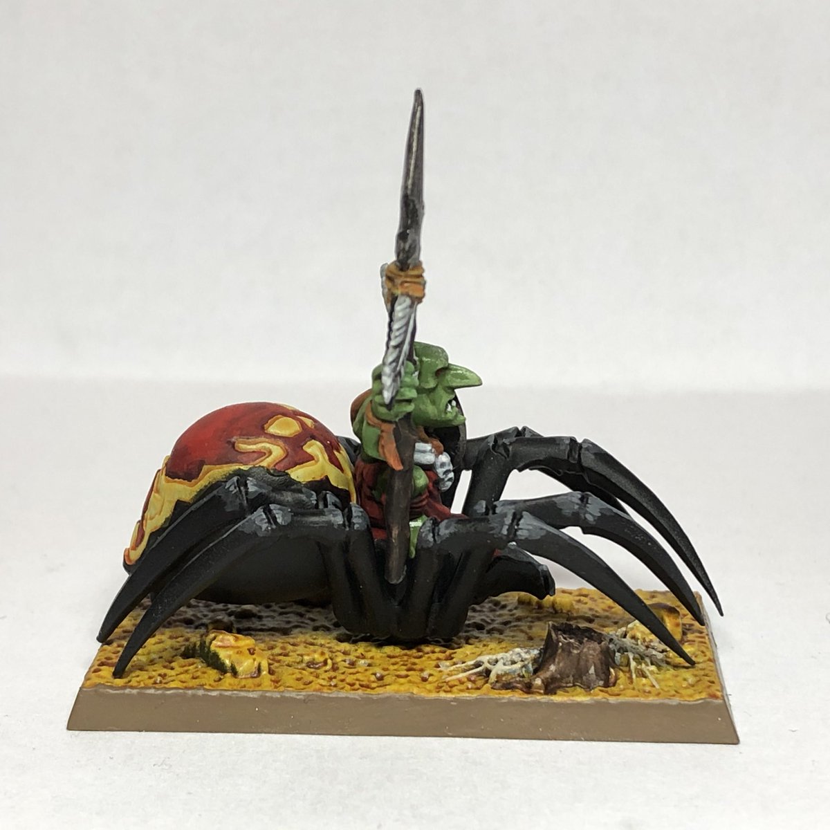 AsbjornAesir's tweet photo. Esto se acaba maรฑana espero pintar las dos ultimas aunque no lo prometo ๐คช #gloomspitegitz #spiderrider #warhammerfantasy #warhammer #paintingwarhammer #warhammercommunity #ageofsigmar #miniature https://t.co/digWhMqBDS