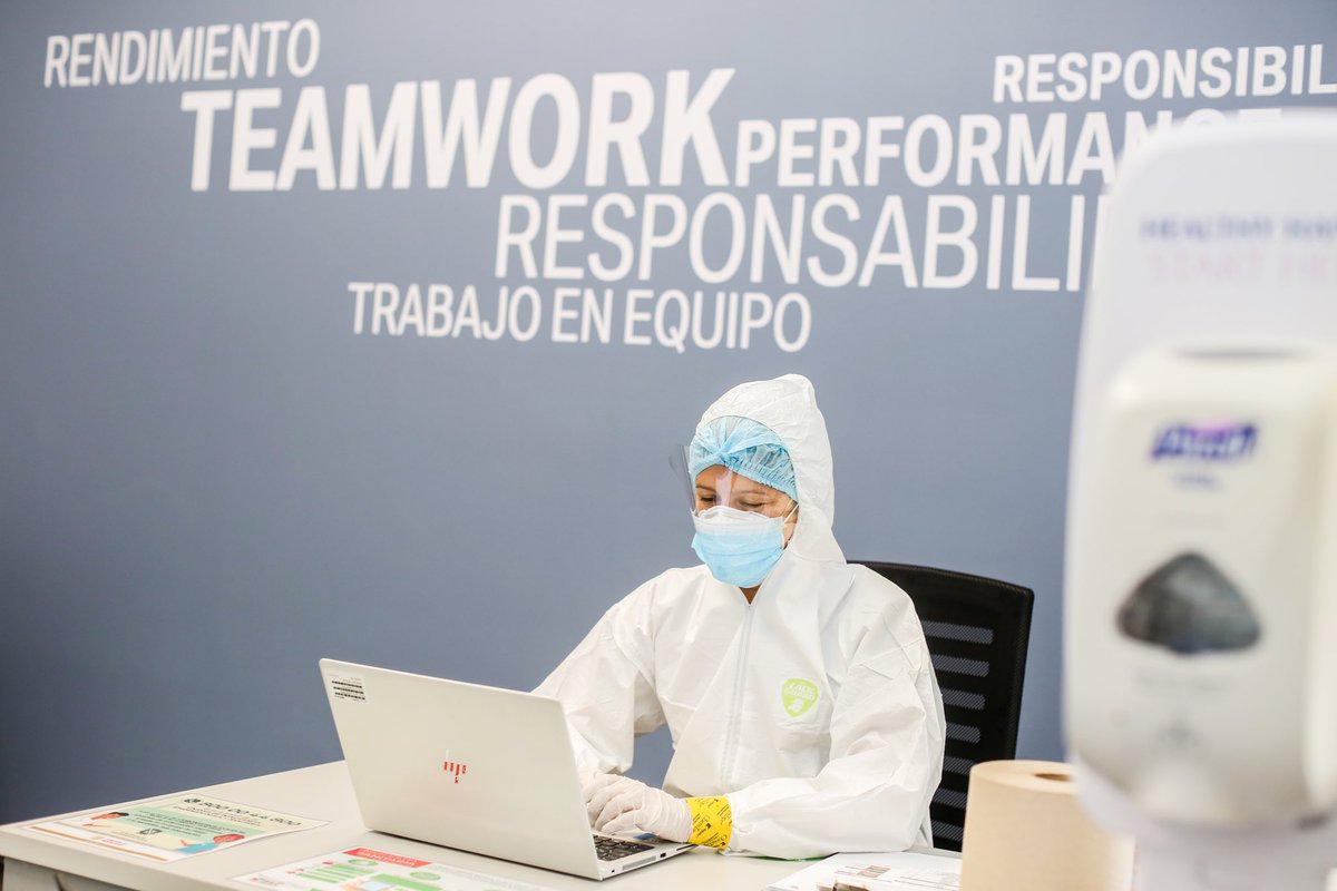 Visité la planta @BMW en #SLP la cual lleva a cabo operaciones con medidas y protocolos sanitarios que privilegian la salud de sus trabajadores en la #NuevaNormalidad. La industria automotriz es parte fundamental de los sectores productivos con actividades esenciales del estado.