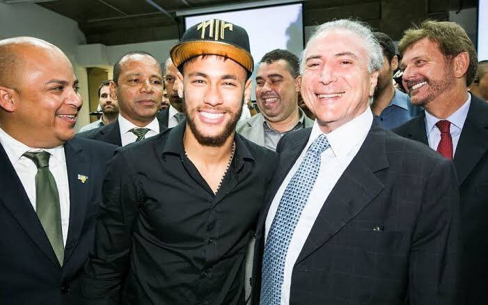 MeuConquistador's tweet photo. @MConquister @maiconkusterkkk eu escolho esse aqui 

ai que saudade do meu ex https://t.co/mj4FwSGKu5