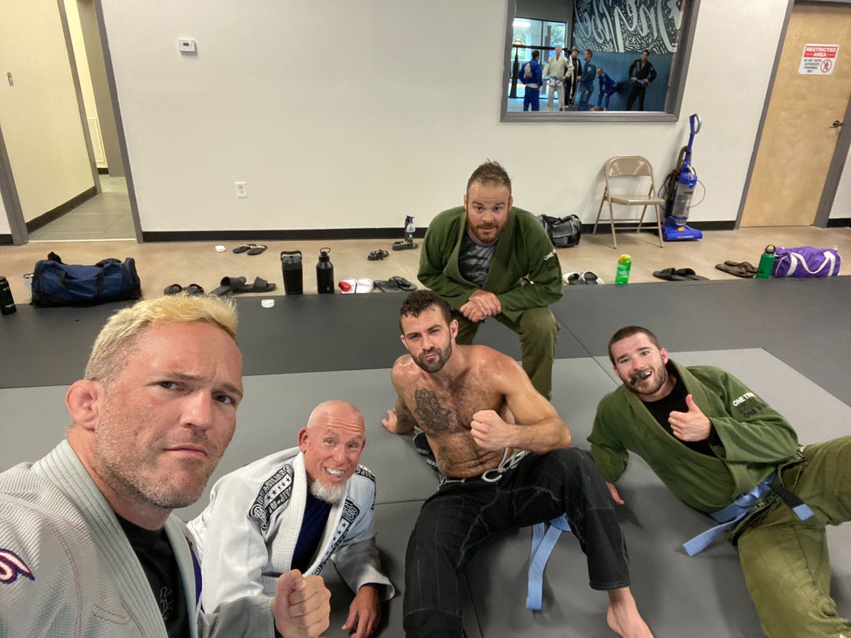 SBG_Buford's tweet photo. We are back! It felt AWESOME to wake up early and do some Jiu Jitsu this morning at 6am. We are disinfecting the gym no less than 4 times per day. #sbgbuford #jiujitsu #bjj #martialarts https://t.co/KnVmJNIj1M
