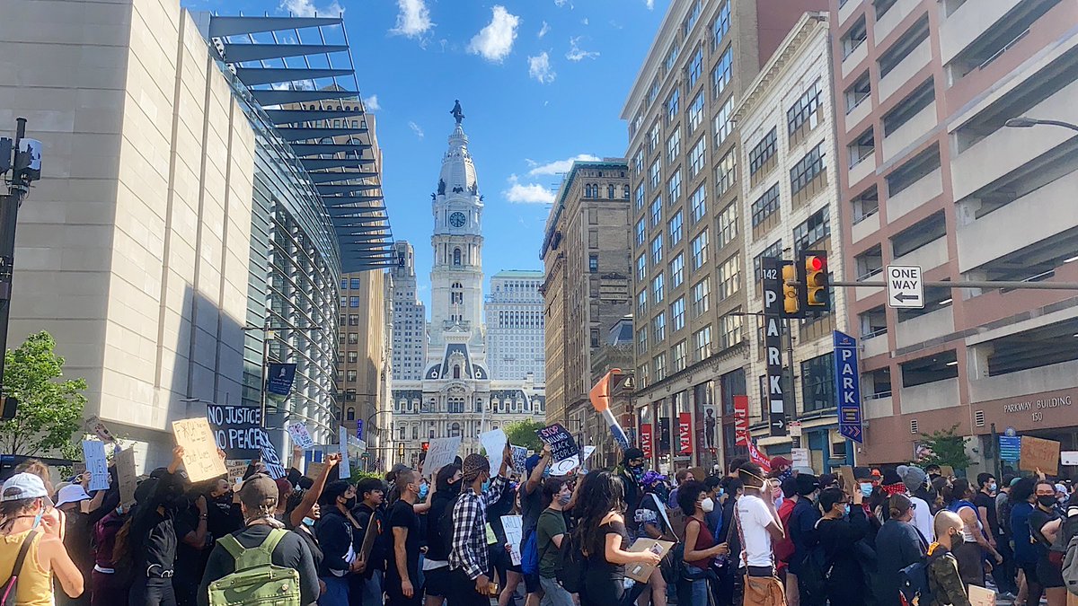MikaPamela's tweet photo. PHILLY PROTEST 06/01/2020

#BlackLivesMatter 
#NoJusticeNoPeace
#JusticeForGeorgeFloyd 
#phillyprotest https://t.co/h2qkef4drv