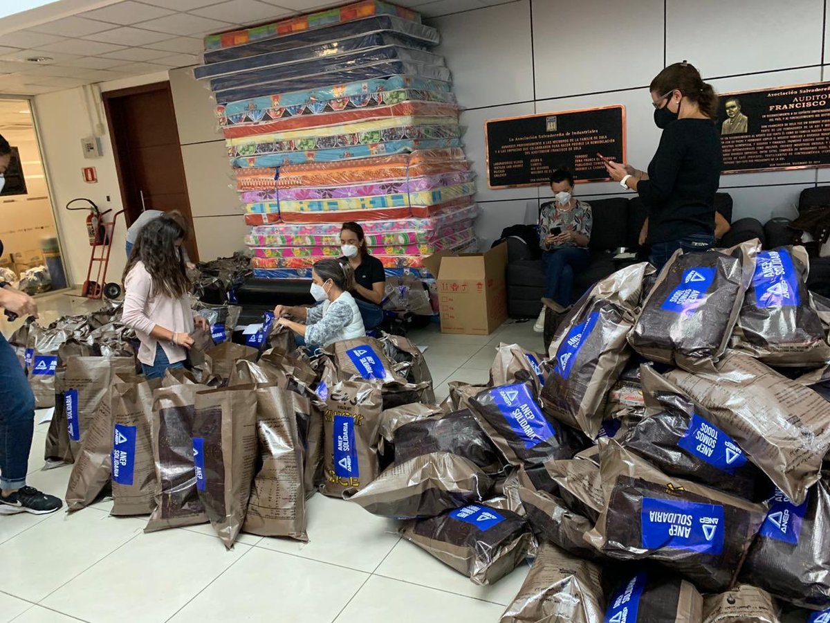 Organizando más entregas. #JuntosSaldremosAdelante