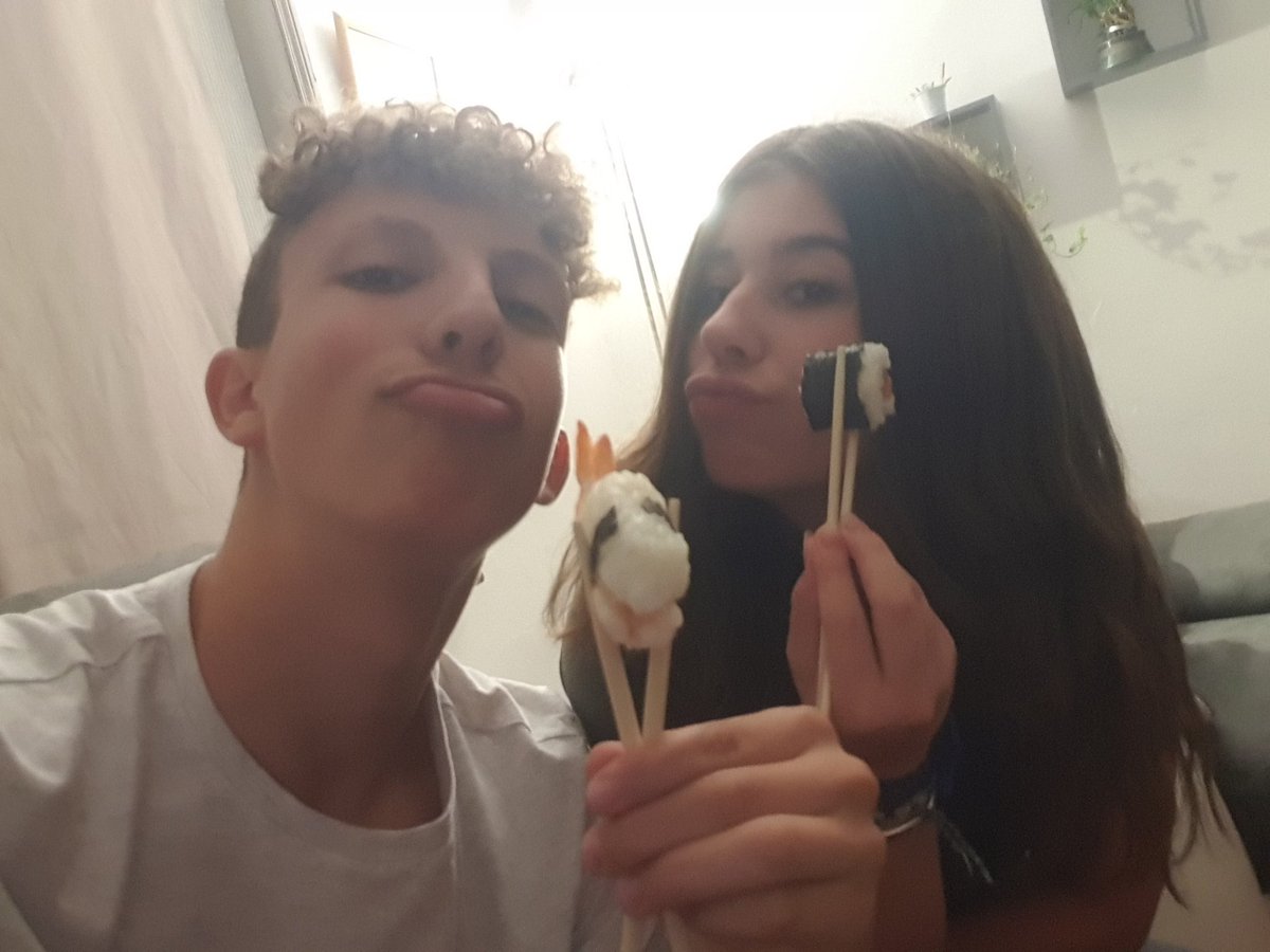 FunkyRoxye's tweet photo. 1 an d'amour ma cherie je taime de tous mon cœur merci pour tous ce que tu ma apporte je te remercierai jamais assez ❤🥰 https://t.co/ILx9Jd3GpL