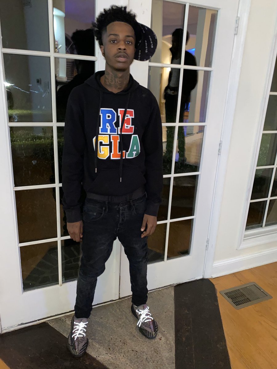 PouringUpCrazy's tweet photo. Before You Do Me Wrong 🥀just make sure you’ll neva need me again😅💰🏃🏽♂️ #1019gs☠️ #BandChasing💰🏃🏽♂️ https://t.co/lG5ireJoXi