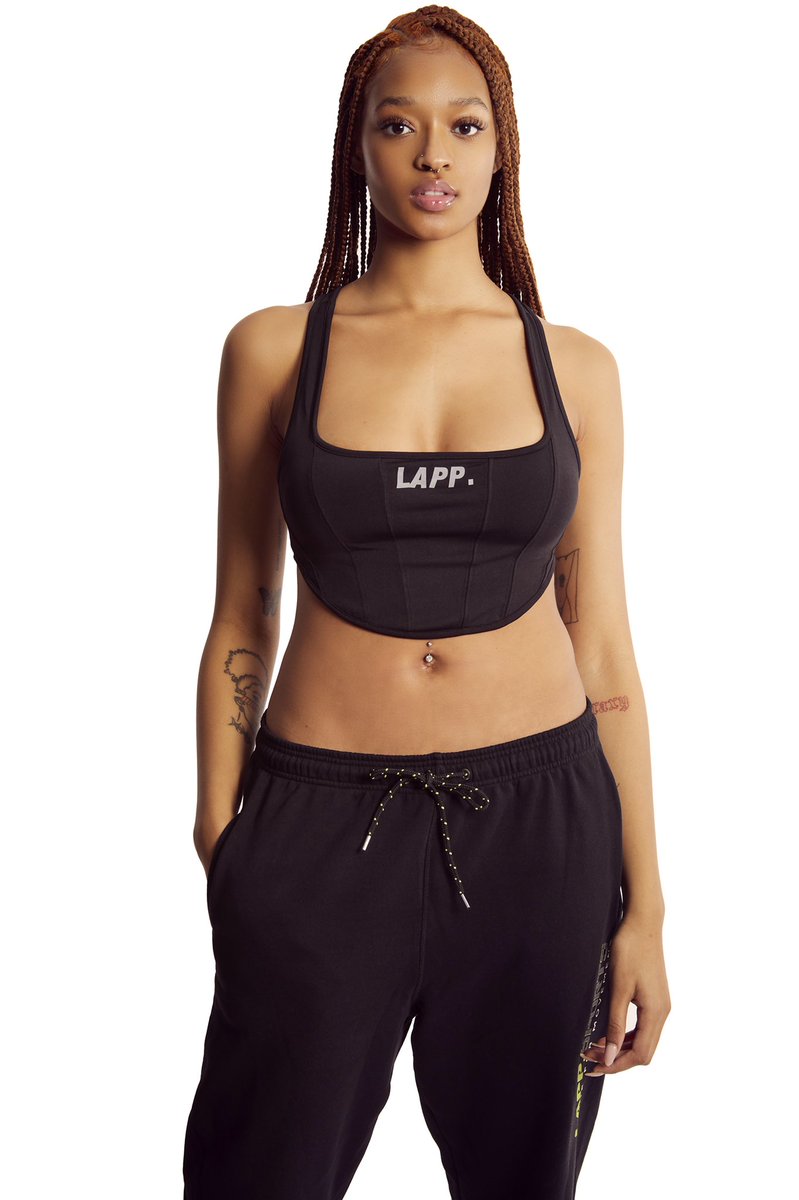 Leomie_Anderson's tweet photo. Why do you need off white when you have black female owned @lappthebrand to wear all summer anyway 🙇🏾‍♀️ https://t.co/qkP6hSIsAQ
