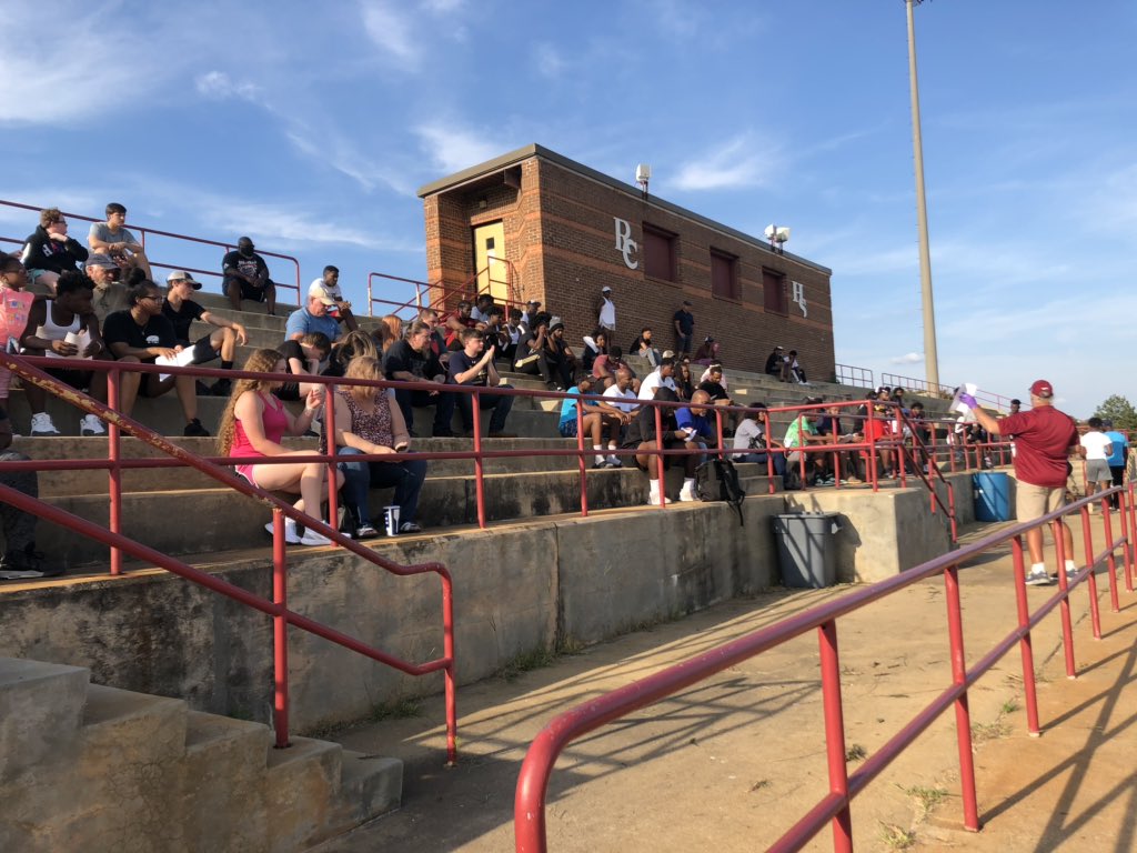 RCWarriorsFB's tweet photo. Coach Rose is up.... ๐ข๐ #ThisTheCounty https://t.co/pNH0Nlp401