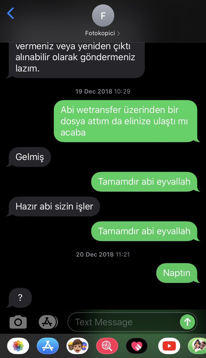 Eskiden kullandığım fotokopiciyi neden bıraktığımı hatırlamama sebep olan o rezil sahne. Yanlışlıkla fotokopiciye yürümüşüm evet