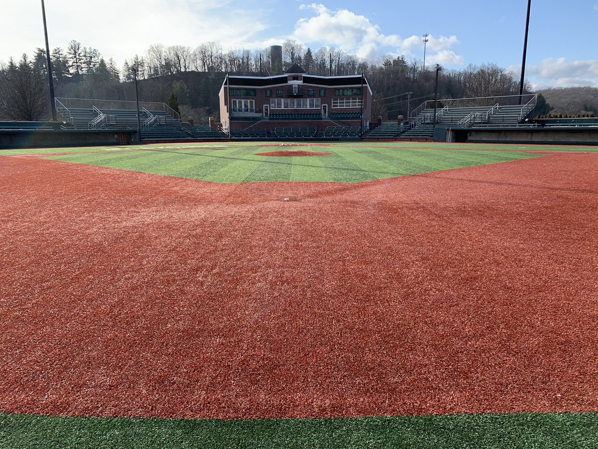 BrendenRoder's tweet photo. Can’t thank @ICCCBaseball enough for all they’ve done for me the past couple of years. Blessed to announce my commitment to Ohio University! #BleedGreen https://t.co/ru6HicfBfl