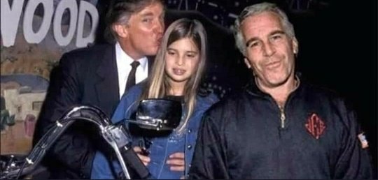 edgy_avocado's tweet photo. SIGAN DIFUNDIENDO, GUARDEN LAS IMÁGENES, SAQUEN CAPTURA.

#Anonymuos #DonaldTrump #PizzaGate https://t.co/vdg9RErTGP