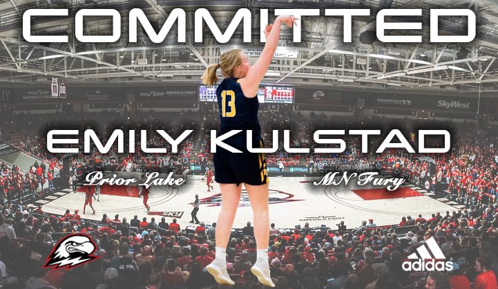 emily_kulstad's tweet photo. officially a thunderbird!!!! ❤️🦅 https://t.co/o4hSLRYf3A