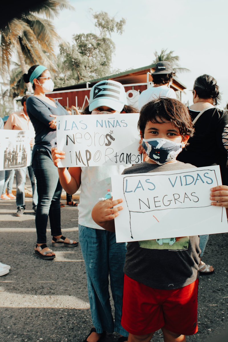 likegigis's tweet photo. Vigilia en memoria a todxs los asesinadxs por la violencia racista. https://t.co/CawKmjVUa0