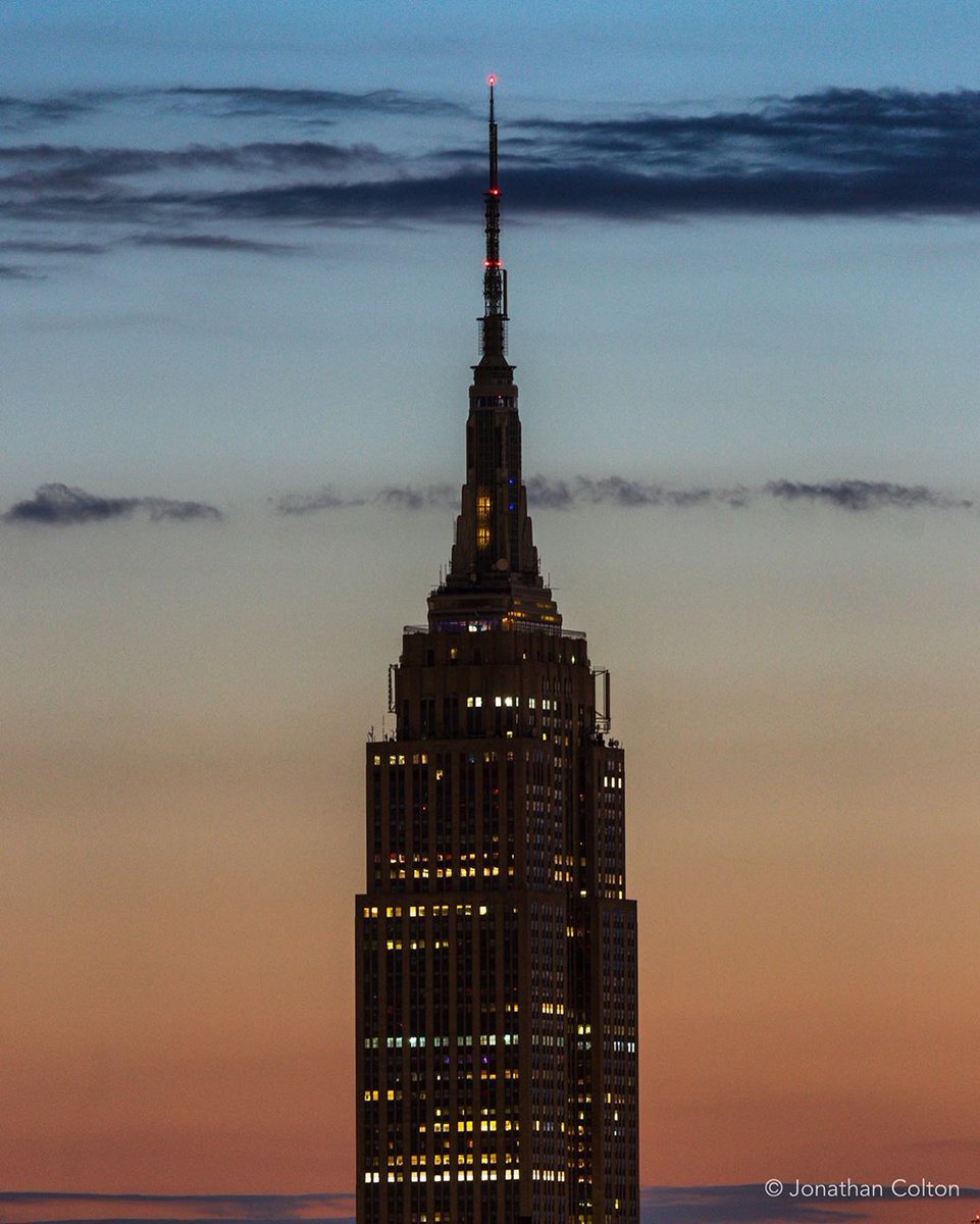 The Empire State Building is dark tonight to recognize the tragic murder of George Floyd, injustice in all of its forms and all of its victims, and to urge an end to the damage to our great city and its people.  There is enough loss and sorrow already.  

📸: <a href="/jlcolton/">Jonathan Colton</a>
