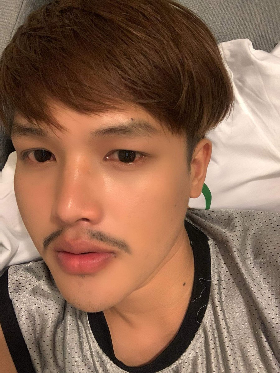 SuphakonMay4's tweet photo. ผู้ชายมีหนวด😘💚 https://t.co/rDRGHOIA3E
