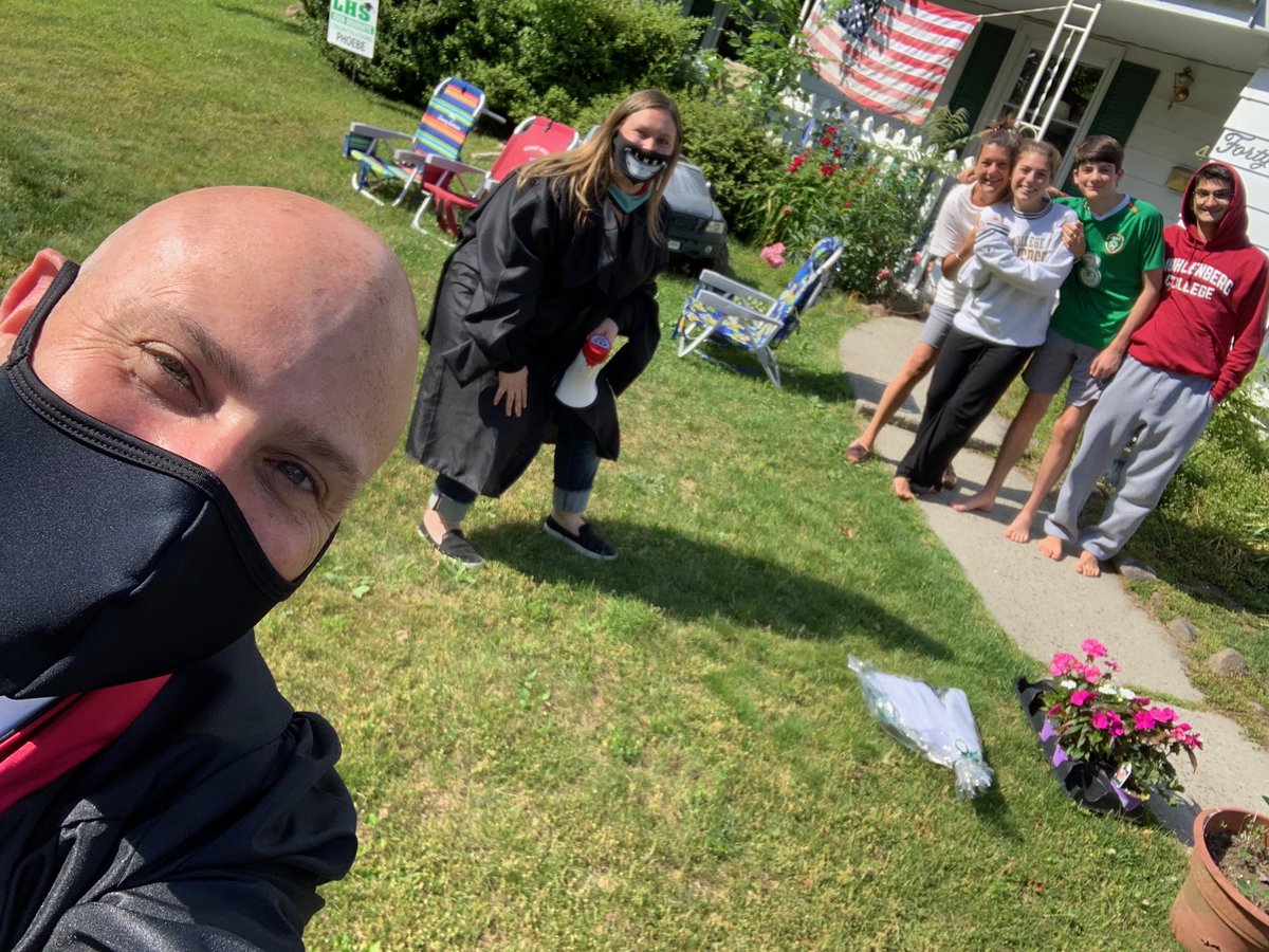 Danielle Rosenzweig tweet media