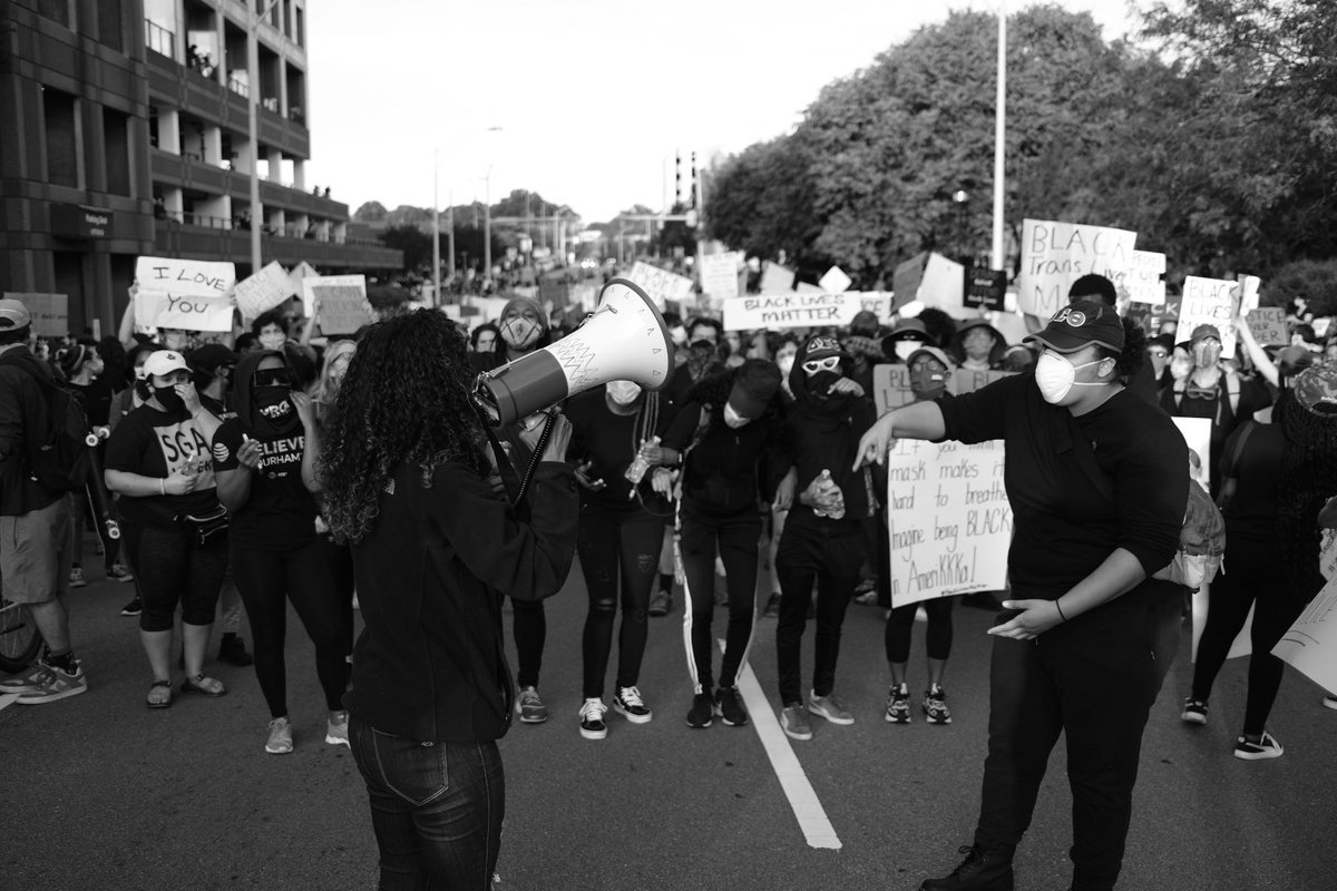 To Breonna Taylor, we will shout your name until it’s never forgotten again. To Tony McDade, we love you. To George Floyd and all our stolen ancestors, we gon’ fight all day and night until we get it right. 
It’s time to rise up and love our people harder 🖤