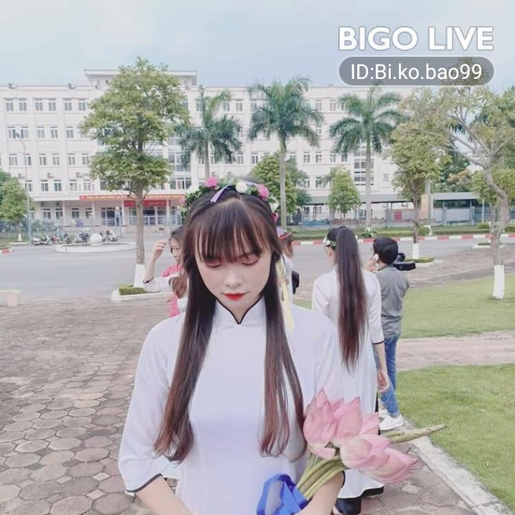 ChngDinh1's tweet photo. Xem ngay Sᵀ‿★᭄ꦿ᭄ꦿßißi★᭄ꦿ đang live trên #BIGOLIVE: mùng 2 may mắn  
https://t.co/rXSphGYh7H https://t.co/xZ4wxXkPlE