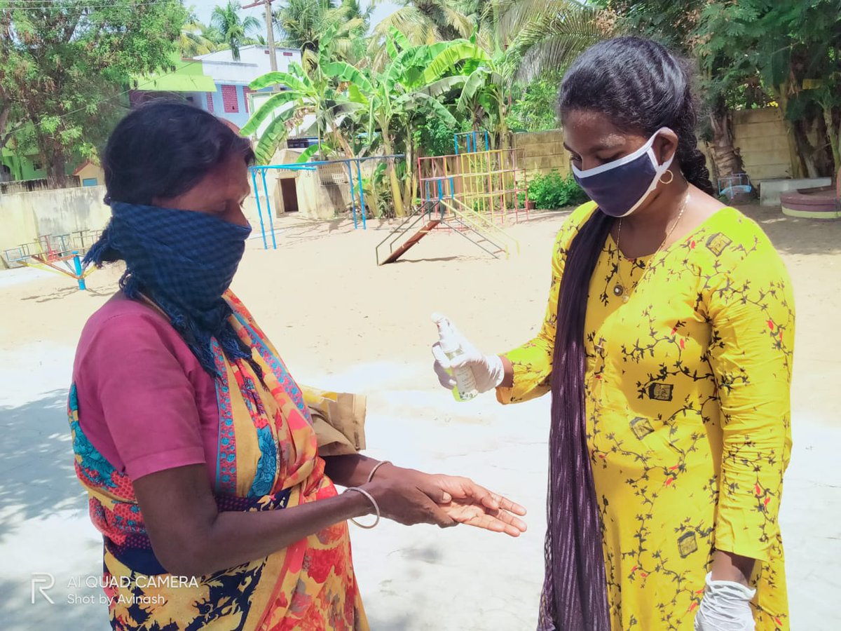 wow_india's tweet photo. Our response to support families affected due to the COVID-19 lockdown continues...
Yesterday, we distributed groceries to 20 families in Nellikupam( Cuddalore) who haven't had work since the lockdown.

#COVID19  #lockdown  #StayAtHome  #community  #barenecessities #donate https://t.co/HTvDax526Z
