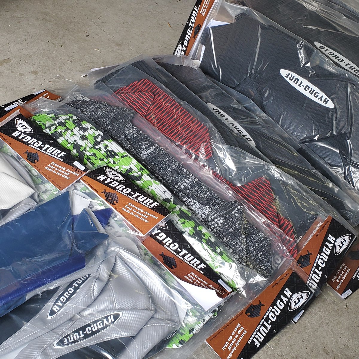 JETWAVE_JP's tweet photo. HYDRO-TURF、HT-MOTOの商品が入荷して来ました。

#入荷情報
#hydroturf
#htmoto
#ジェットウエーブ 
#jetwave
#水上バイク
#ジェットスキー
#シートカバー
#入荷情報
#ジェットウエーブ
#jetwavejp 
#ジェットスキー
#水上バイク https://t.co/6fWhRpZX99