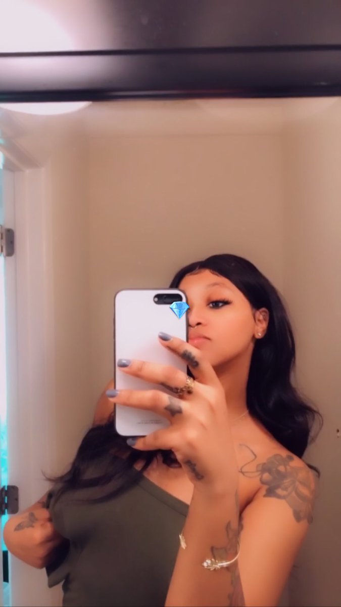 THEPRETTTYBITCH's tweet photo. 🏆🏆🏆 https://t.co/fzPRbjJOU1