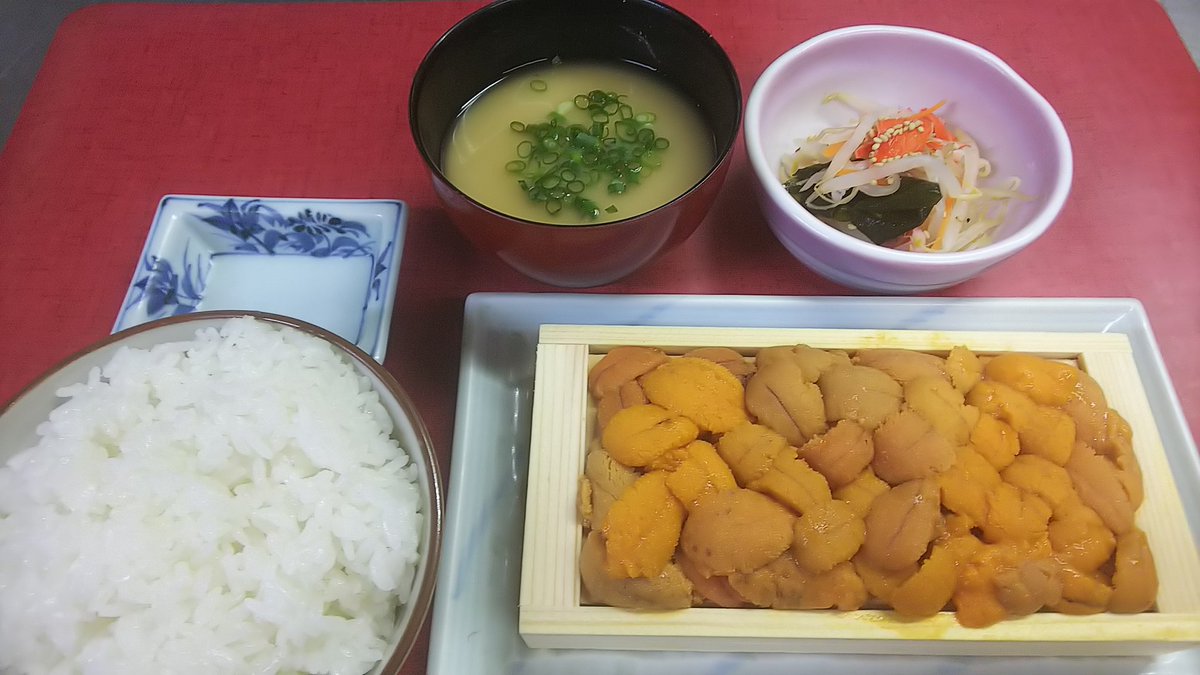 こうりん亭親父 On Twitter みんなコロナなんか負けないぞ 今日から 生ウニ祭り開催 です 生ウニ一折り定食 生ウニ三色丼 ウニ丼セット等々生ウニ定食が いっぱい ６月待つまでの開催ですので 是非いらしてください