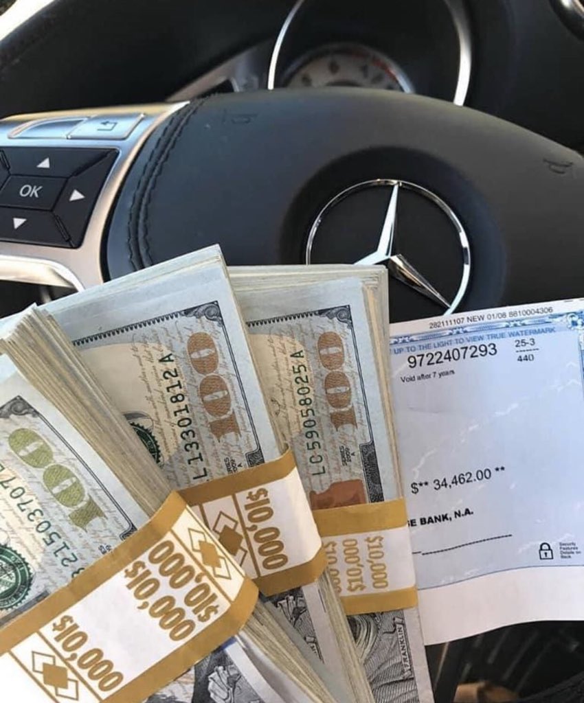 topsugardaddyd1's tweet image. Are you in  need of a sugar daddy to spoil you without sugar, you want to fix your hair &amp;amp; nails? You need money for college or you want to pay your bills? You want to go for shopping 🛍 
Get $400 instantly just need to like, retweet &amp;amp;follow this.
Link in 
@topsugardaddyd1 
 bio