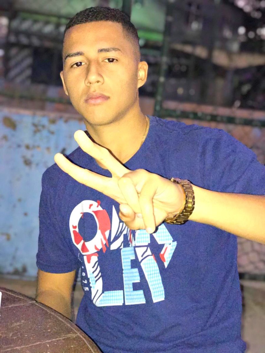 GRNARCISO's tweet photo. Para um bom entendedor, meia ausência basta !!!!👍 https://t.co/rGObrg2TRC